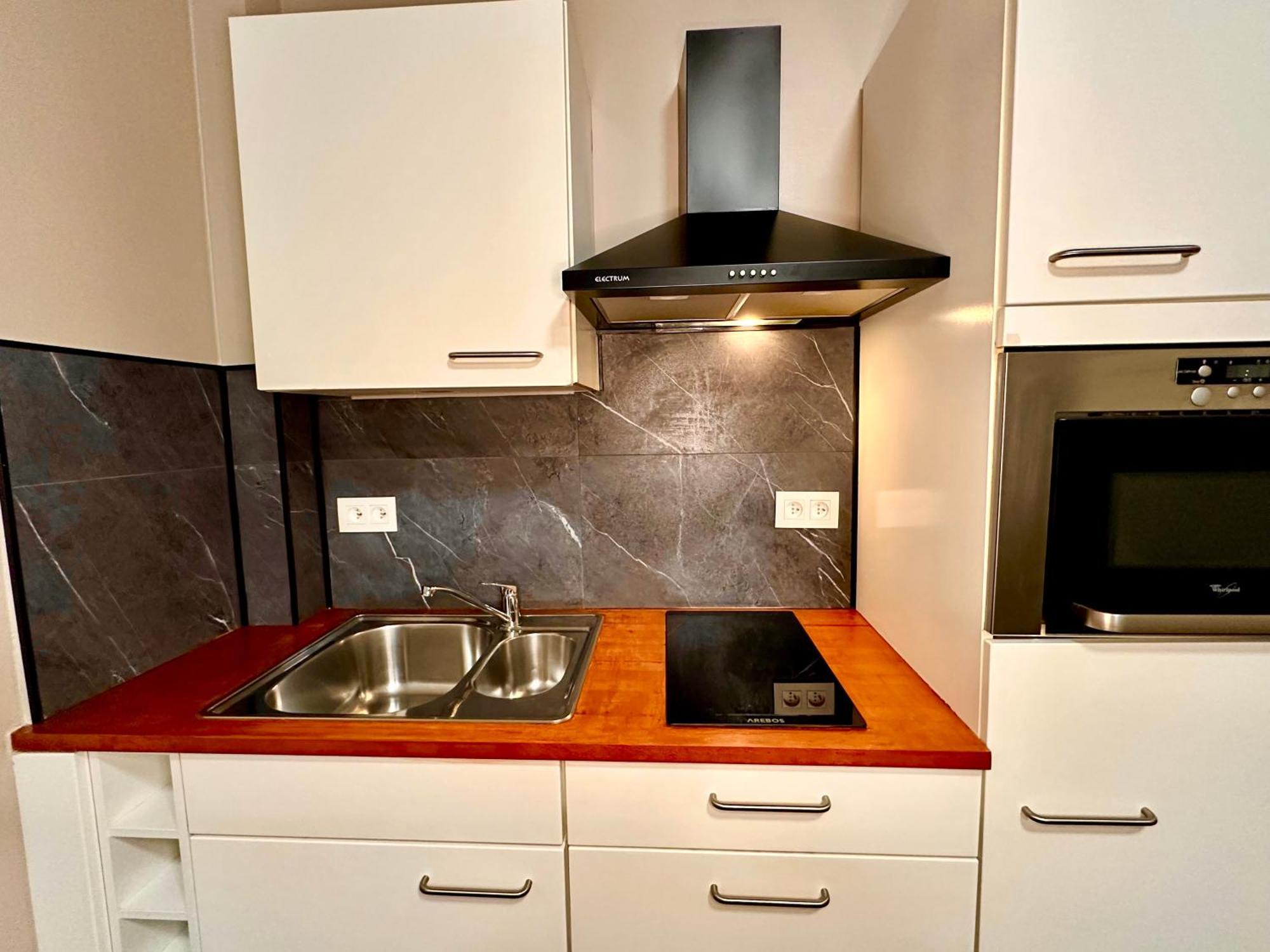 Luxury Suites Castel By Rikas Hotels Αμβέρσα Εξωτερικό φωτογραφία